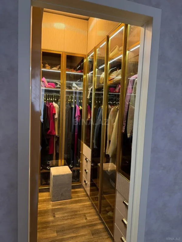 Satılır həyət evi 400 m²