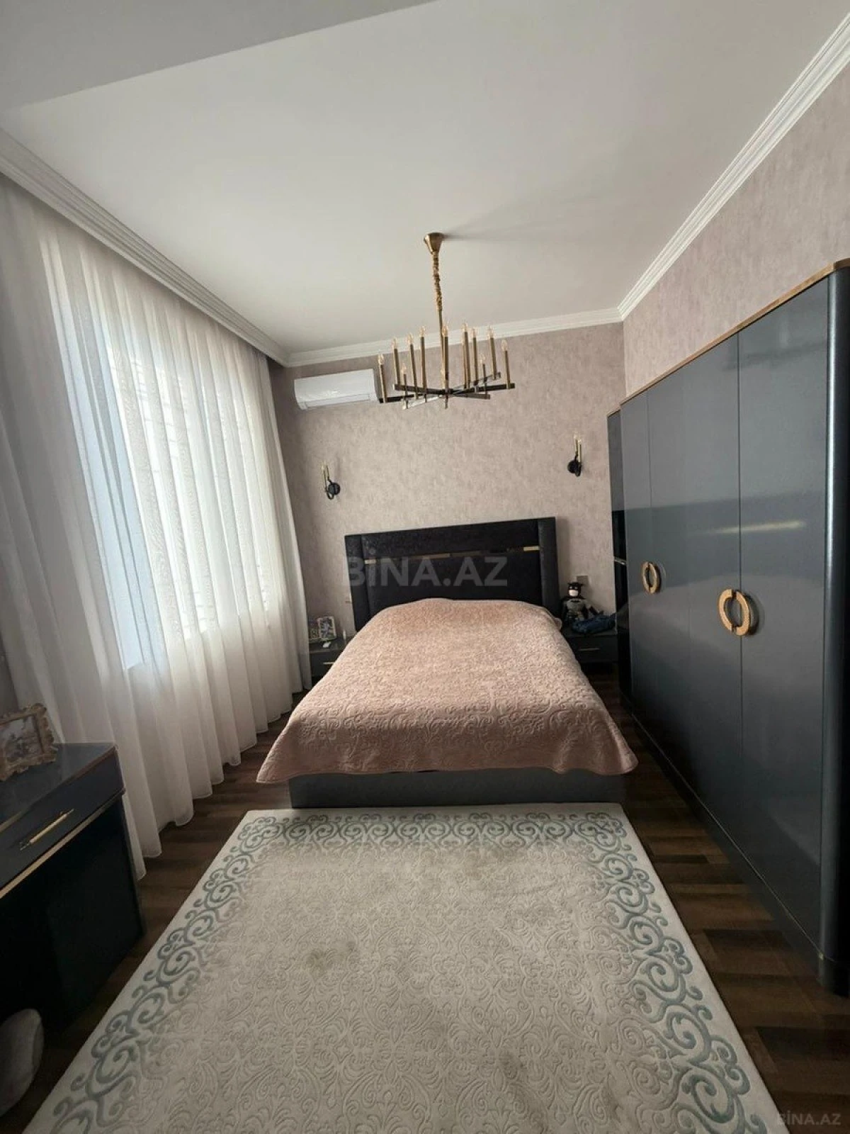 Satılır həyət evi 400 m²