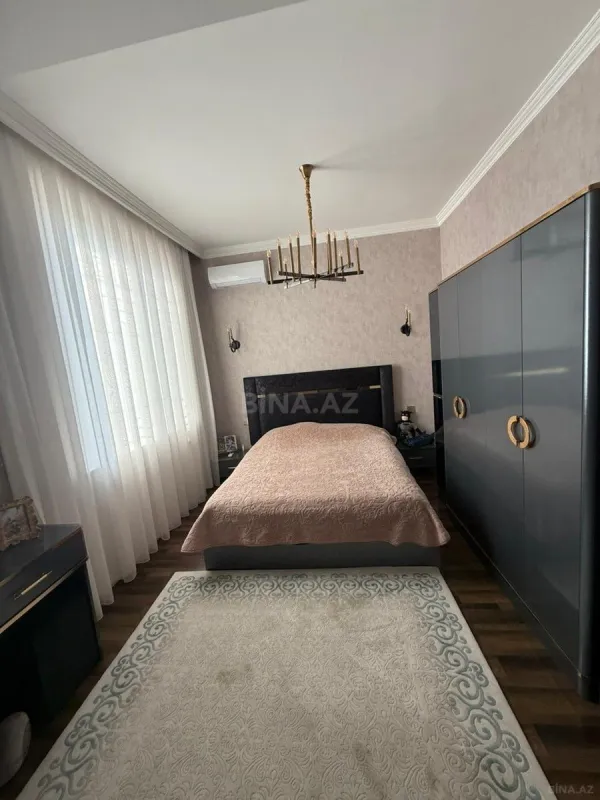 Satılır həyət evi 400 m²