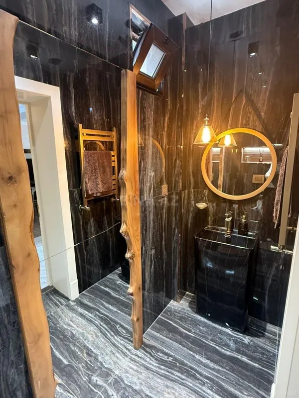 Satılır həyət evi 400 m²