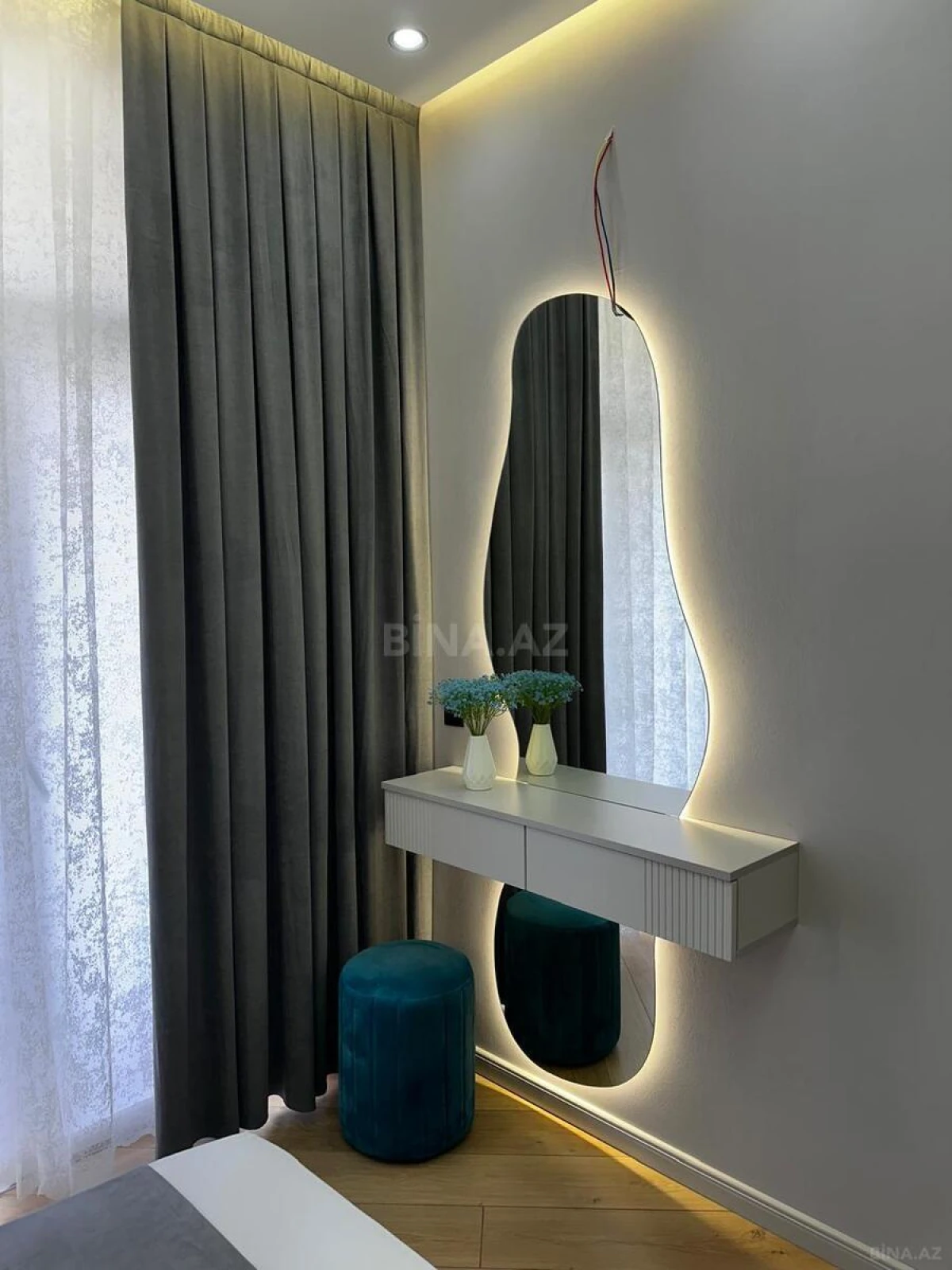 Satılır 2 otaqlı mənzil 55 m²