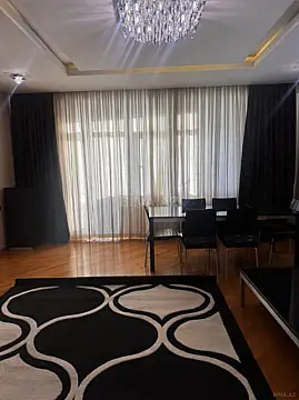 Kirayə verilir 3 otaqlı mənzil 152 m²