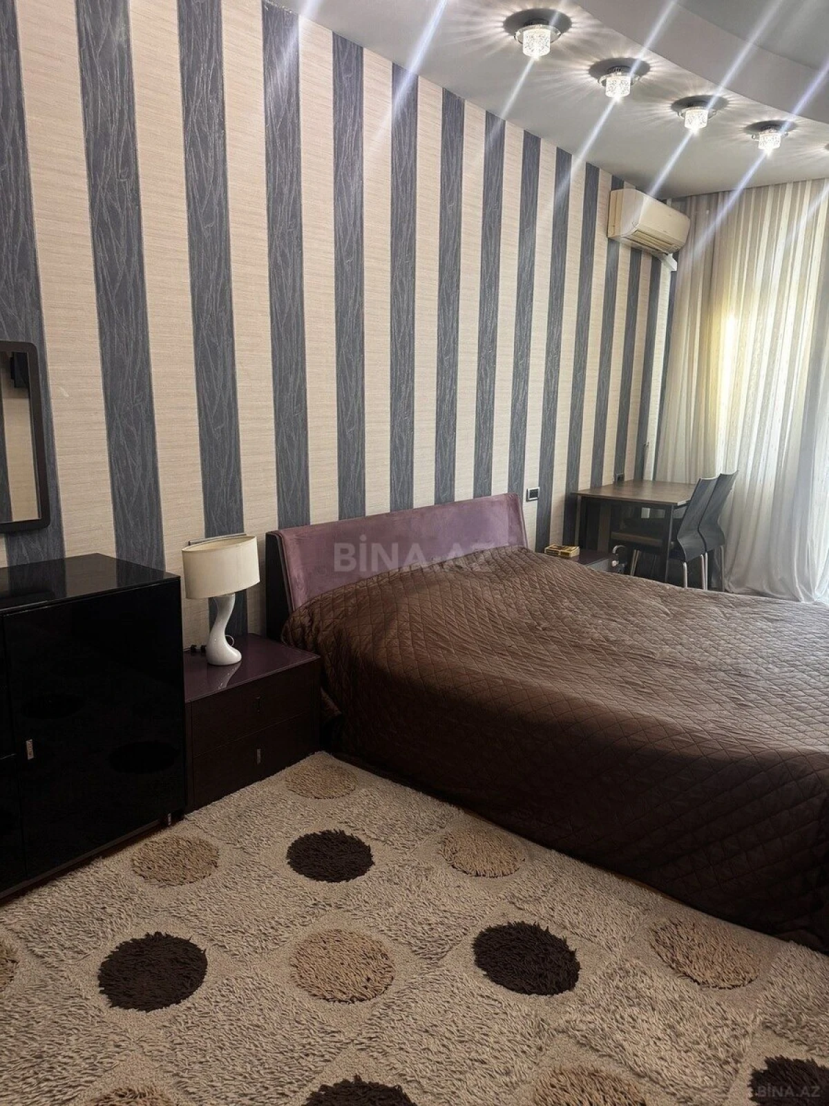 Kirayə verilir 3 otaqlı mənzil 152 m²