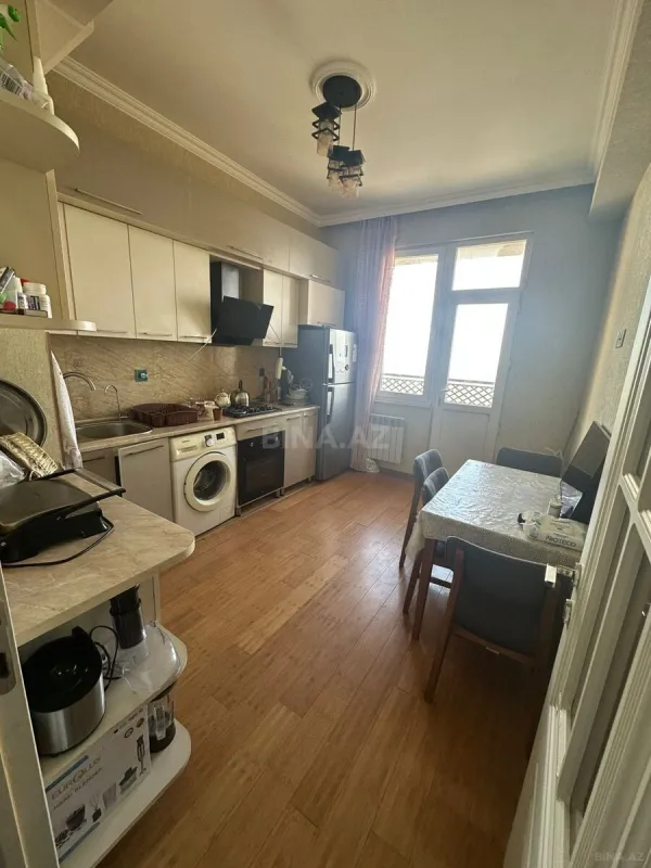 Satılır 3 otaqlı mənzil 94 m²