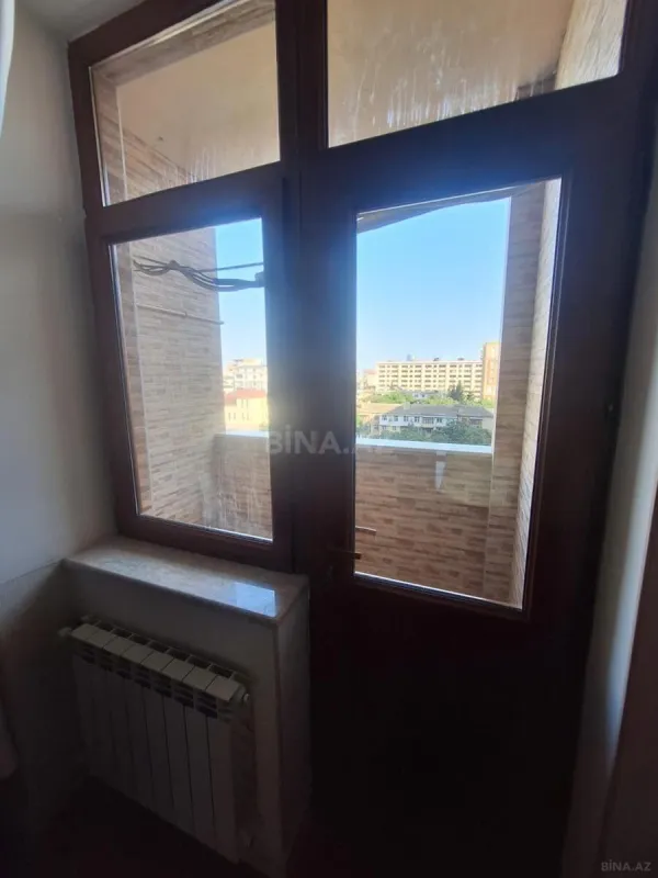 Satılır 4 otaqlı mənzil 220 m²