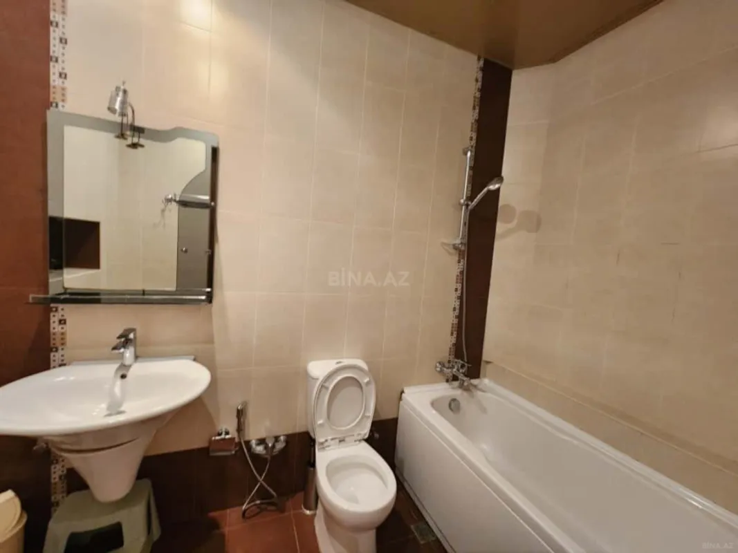 Satılır 3 otaqlı mənzil 110 m²