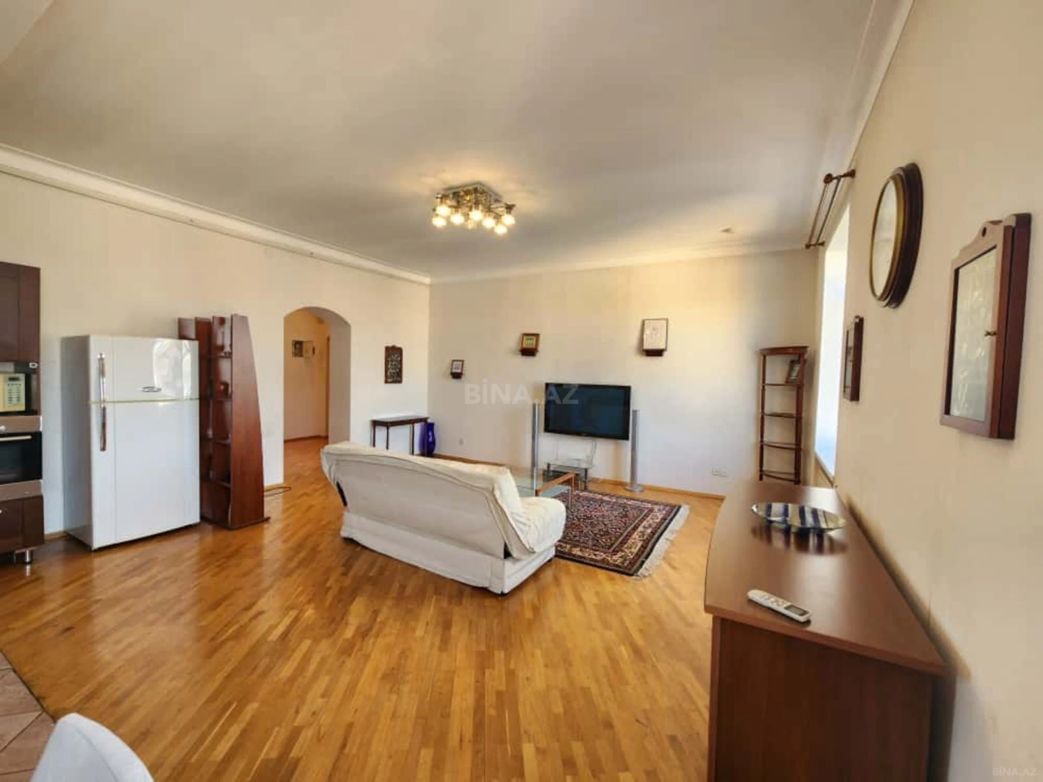 Satılır 3 otaqlı mənzil 110 m²