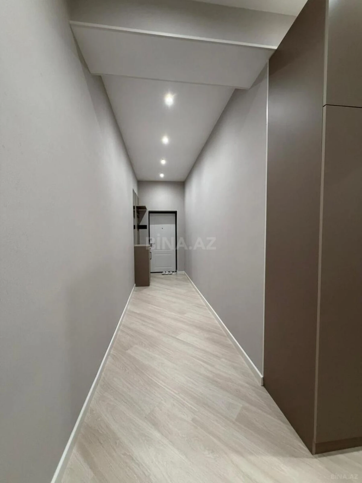 Satılır 2 otaqlı mənzil 60 m²