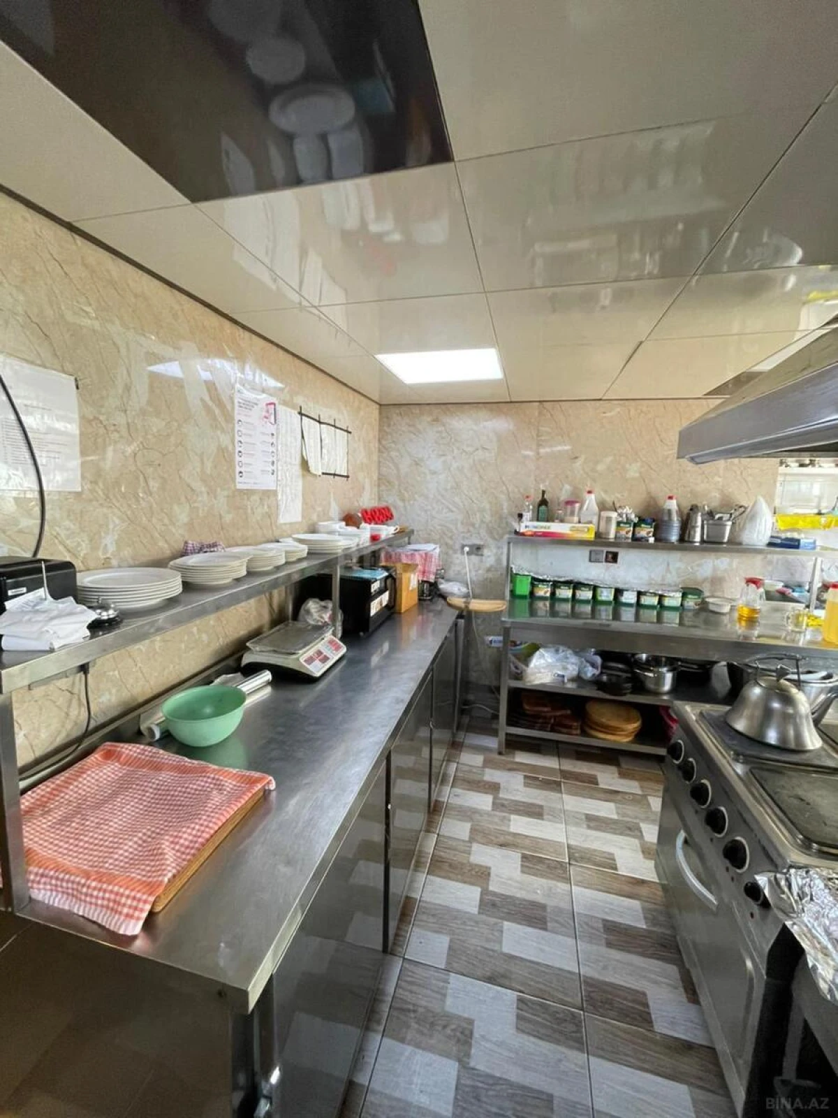 Satılır obyekt 162 m²