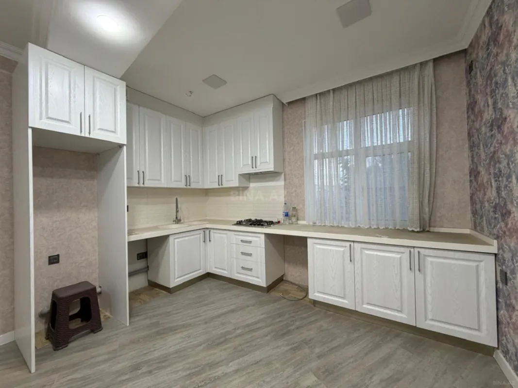 Satılır 3 otaqlı mənzil 76 m²