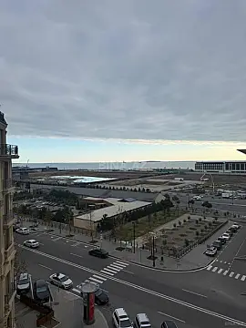 Kirayə verilir 3 otaqlı mənzil 170 m²