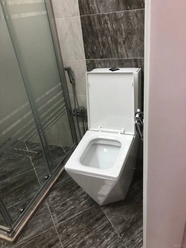 Kirayə verilir 3 otaqlı mənzil 86 m²