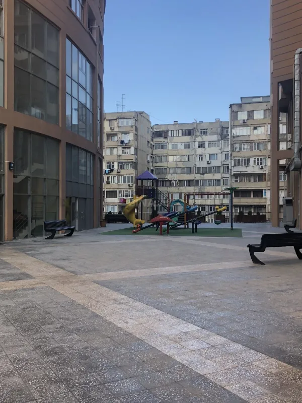 Kirayə verilir 3 otaqlı mənzil 86 m²