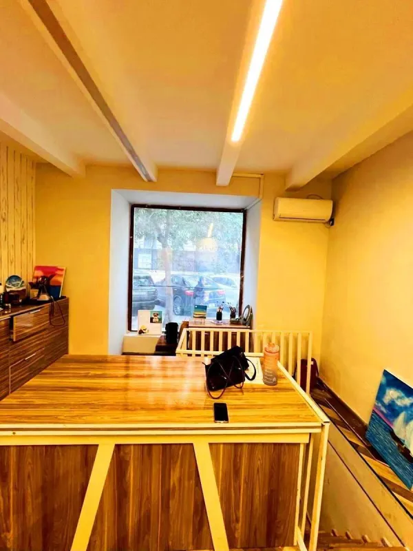 Kirayə verilir 3 otaqlı ofis 85 m²