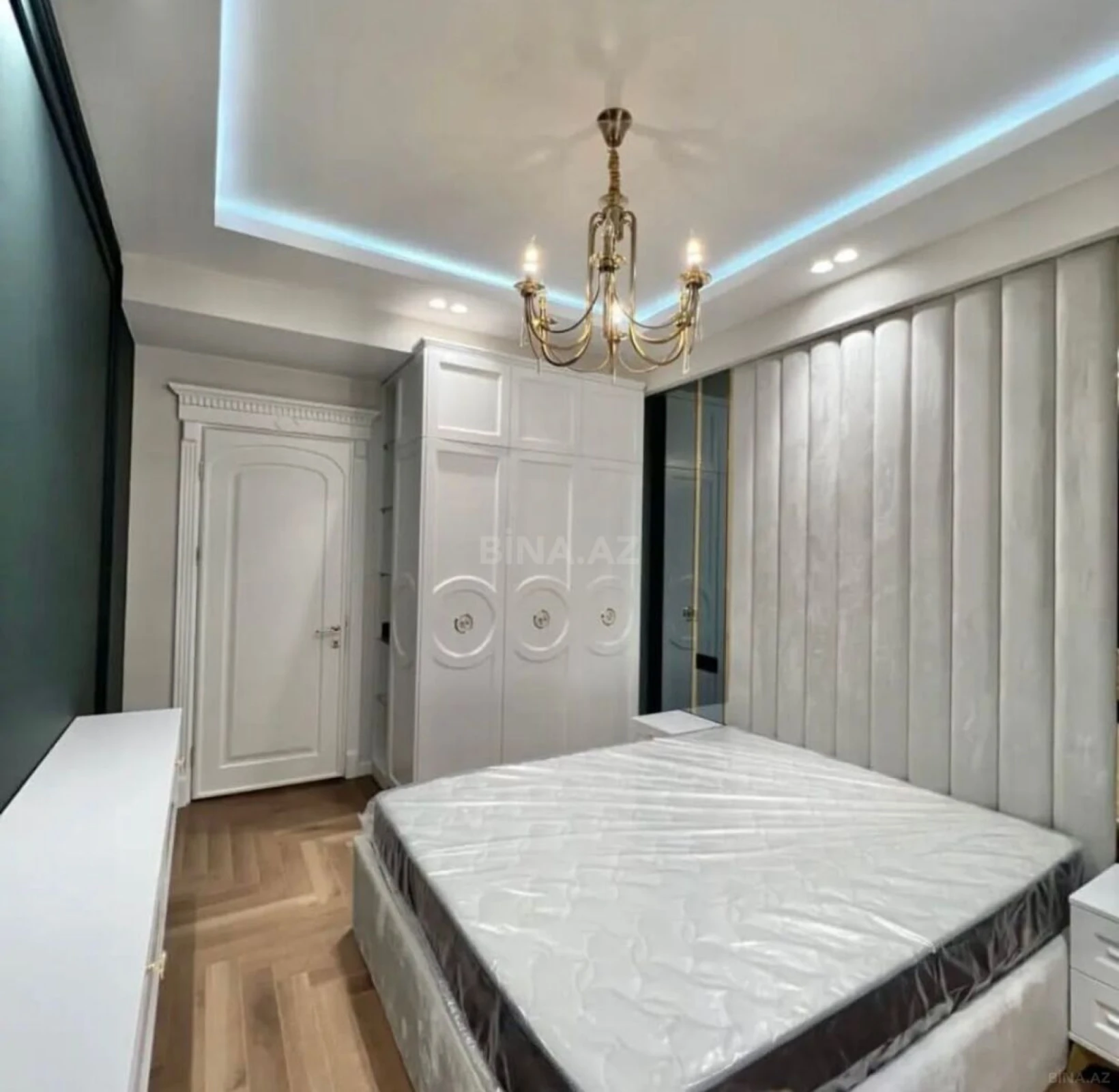 Satılır 2 otaqlı mənzil 75 m²