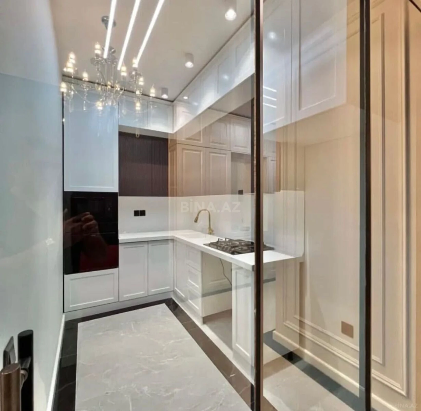 Satılır 2 otaqlı mənzil 75 m²