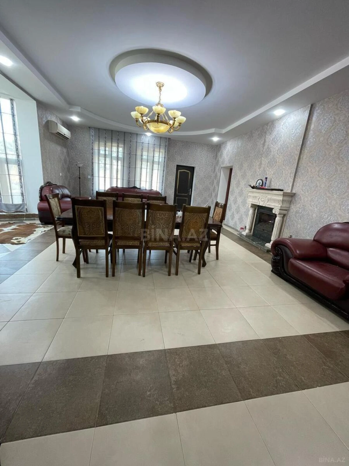Satılır 8 otaqlı həyət evi 435 m²
