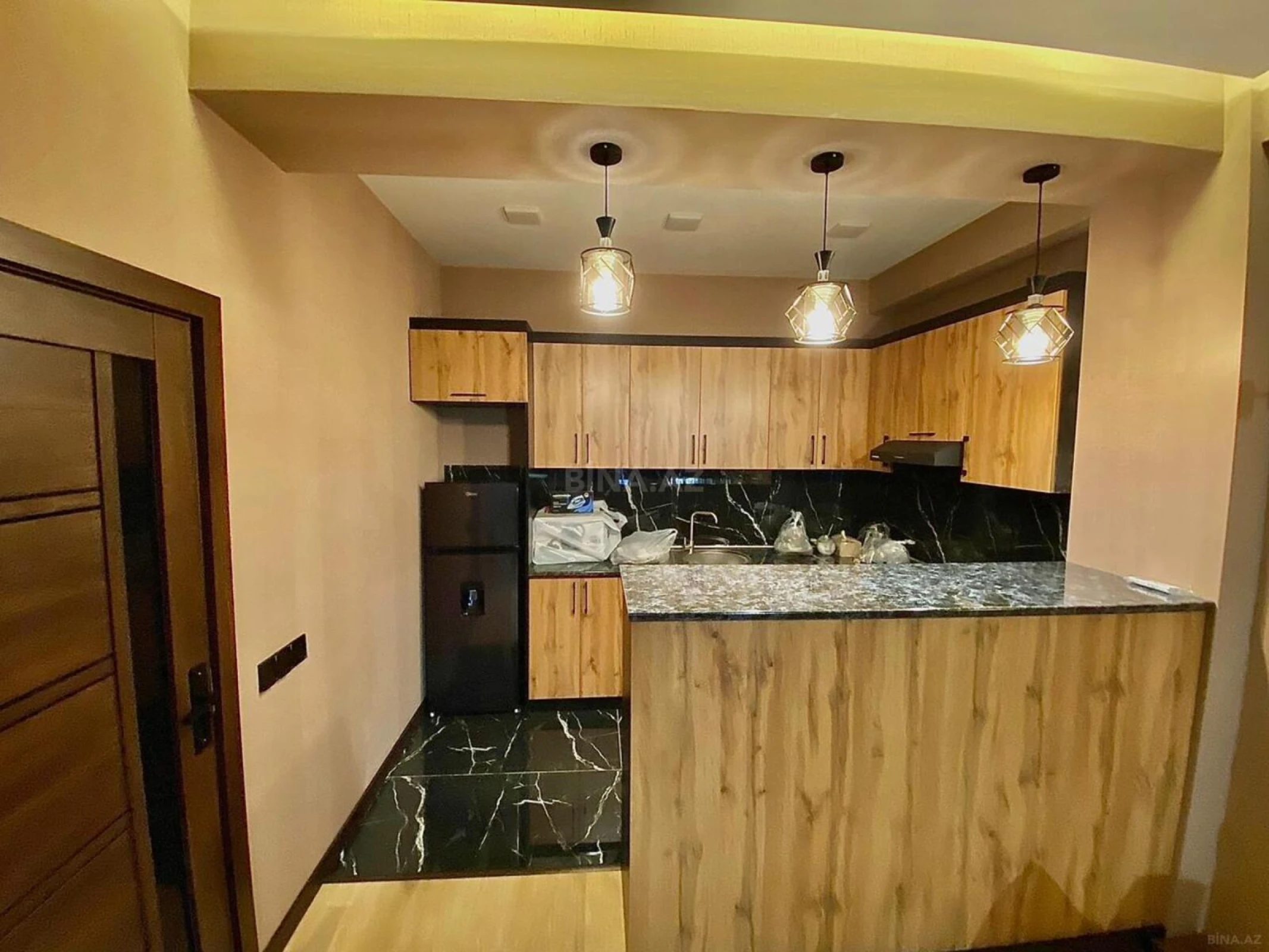 Kirayə verilir 2 otaqlı mənzil 100 m²