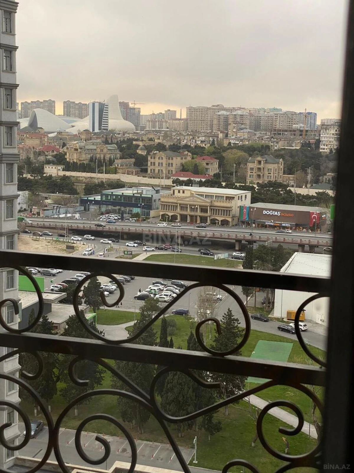 Kirayə verilir 2 otaqlı mənzil 100 m²