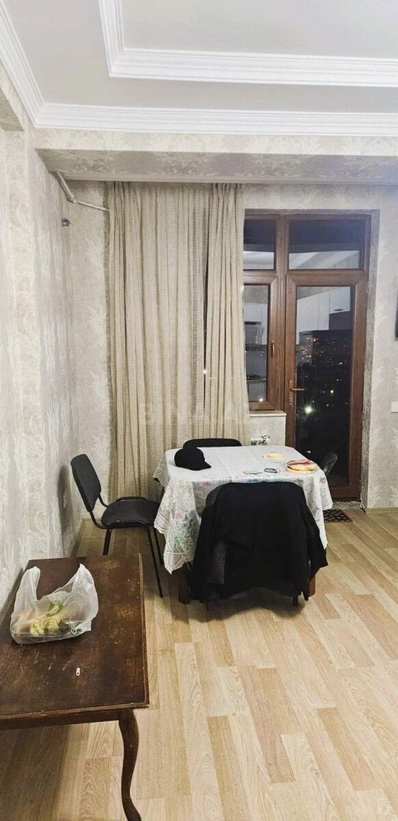 Kirayə verilir 2 otaqlı mənzil 75 m²