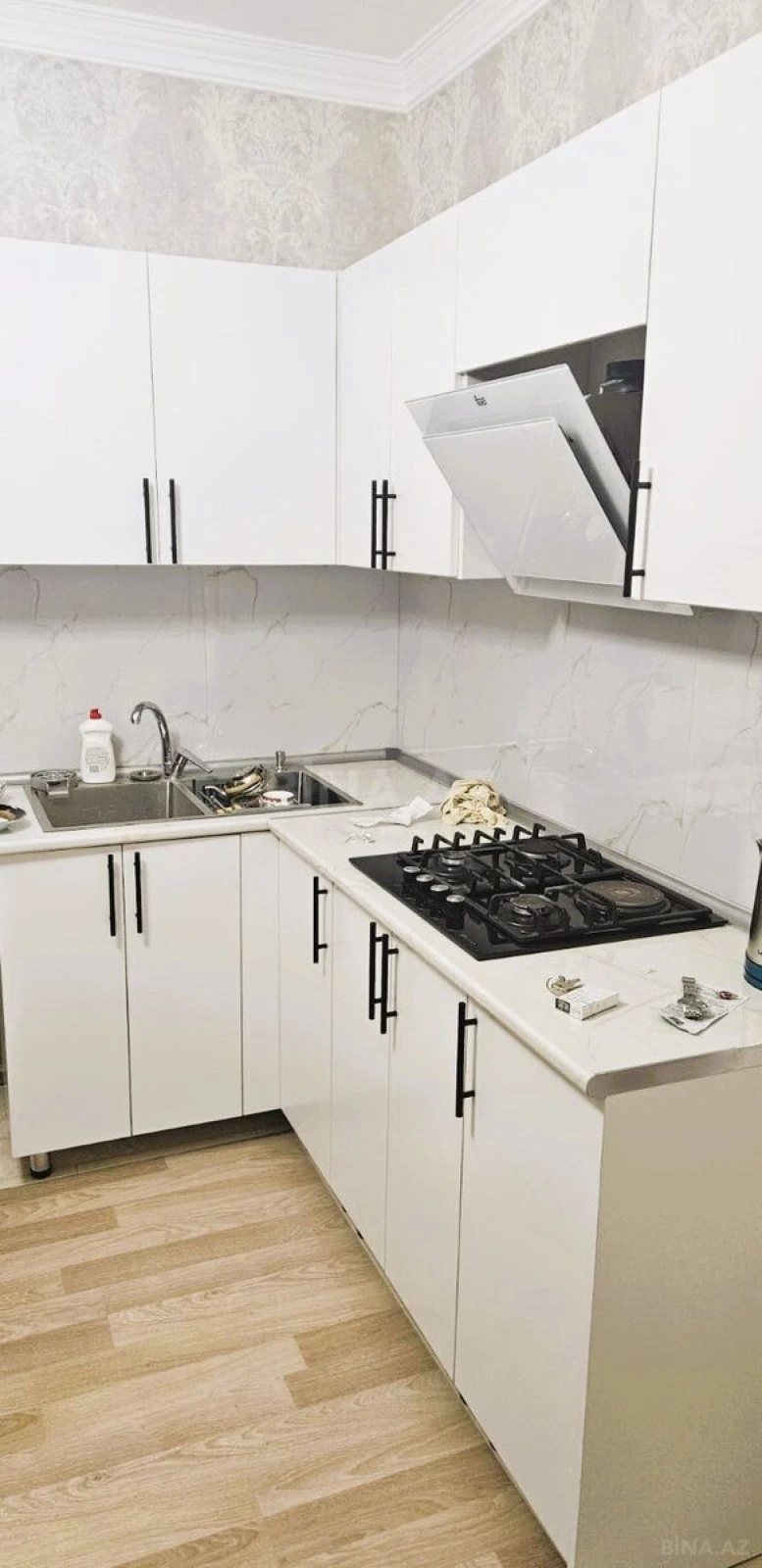 Kirayə verilir 2 otaqlı mənzil 75 m²
