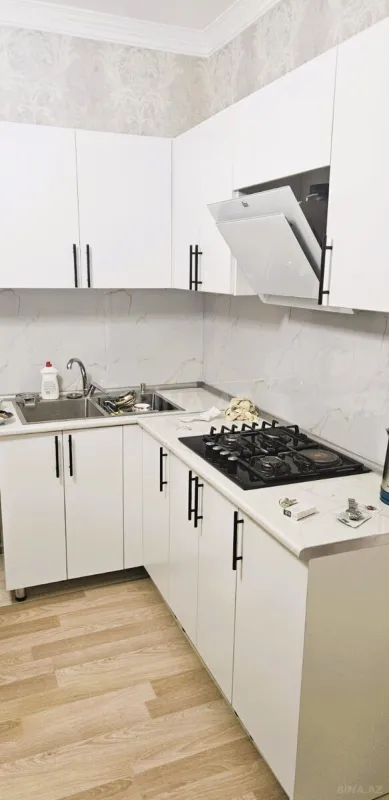 Kirayə verilir 2 otaqlı mənzil 75 m²