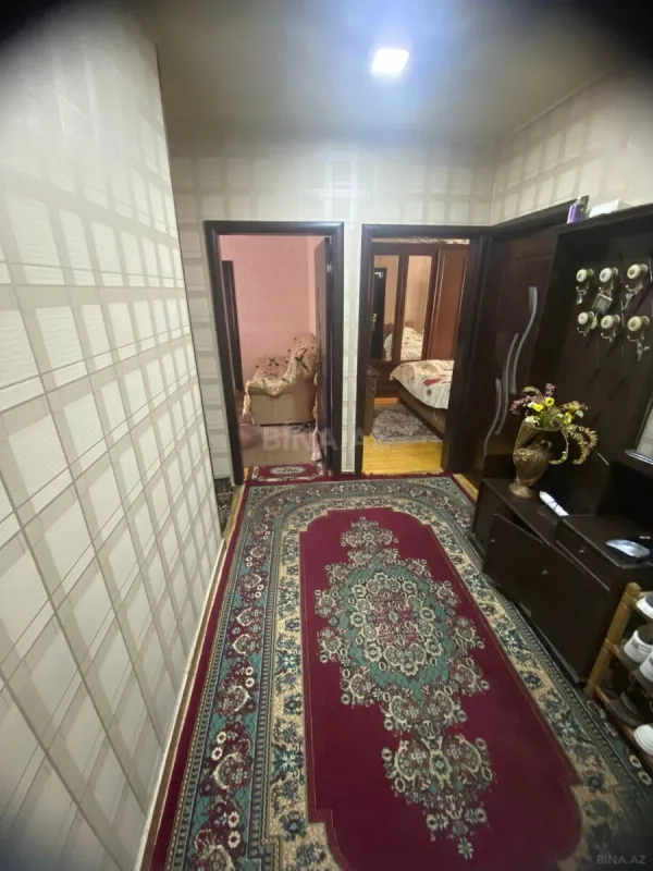 Satılır 5 otaqlı mənzil 100 m²