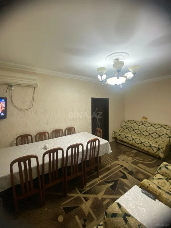 Satılır 5 otaqlı mənzil 100 m²