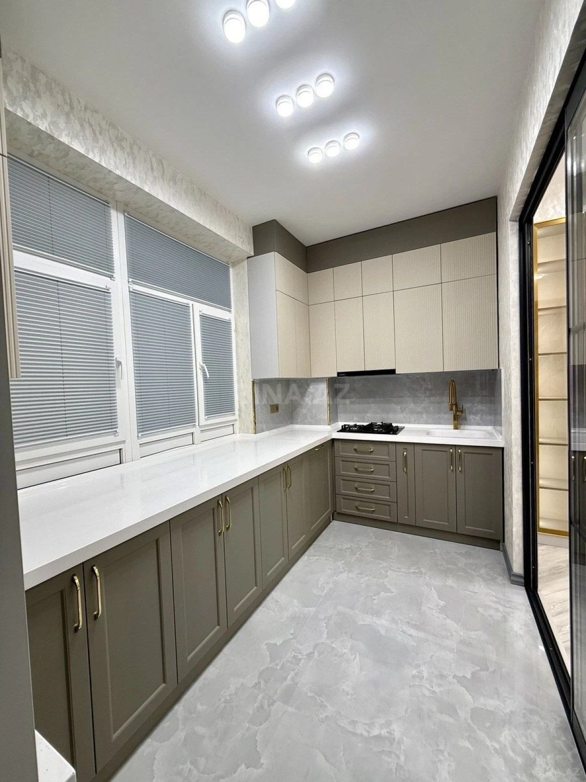 Satılır 3 otaqlı mənzil 96 m²
