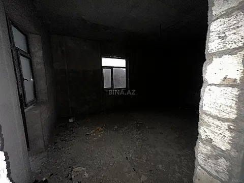 Satılır 7 otaqlı həyət evi 244 m²