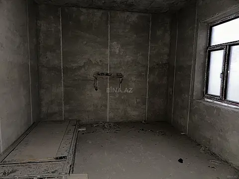 Satılır 7 otaqlı həyət evi 244 m²