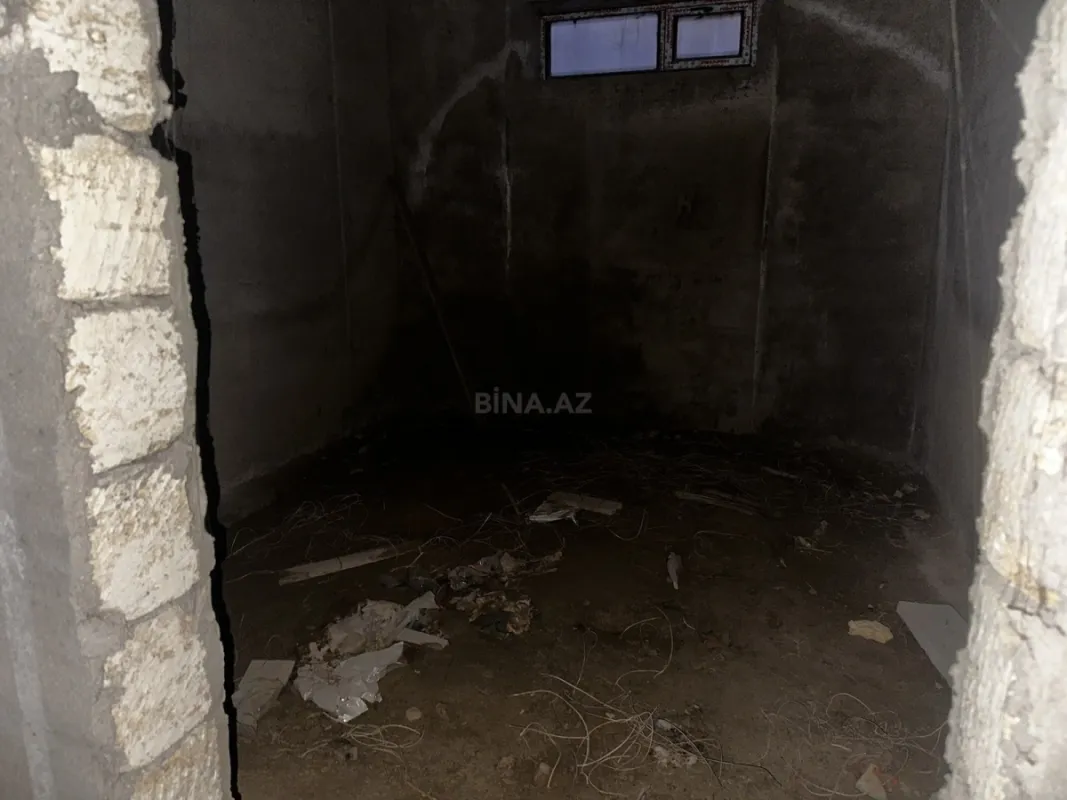 Satılır 7 otaqlı həyət evi 244 m²