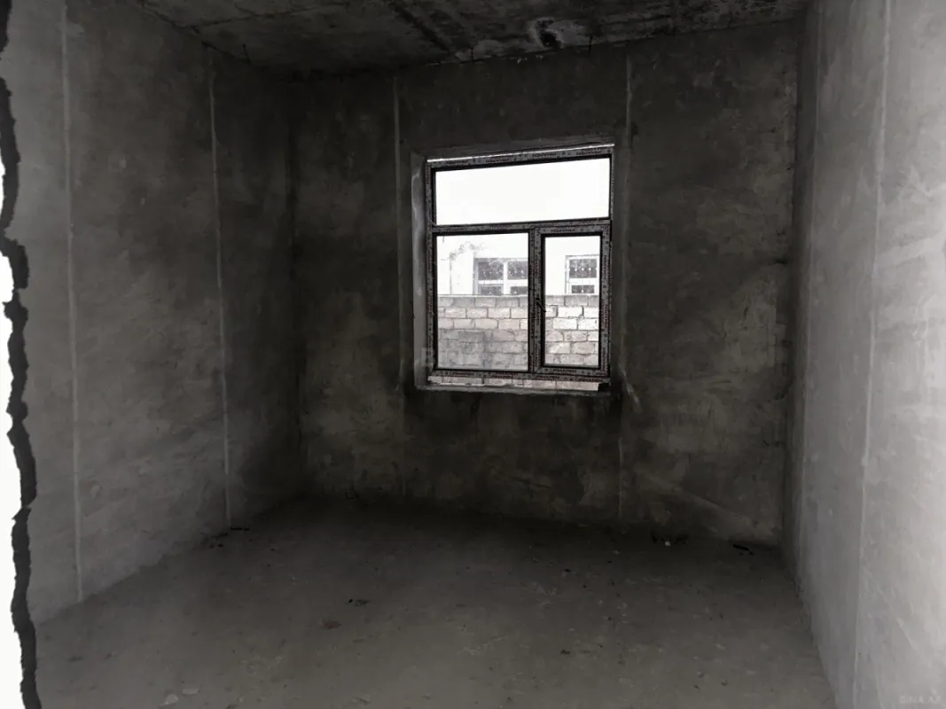 Satılır 7 otaqlı həyət evi 244 m²