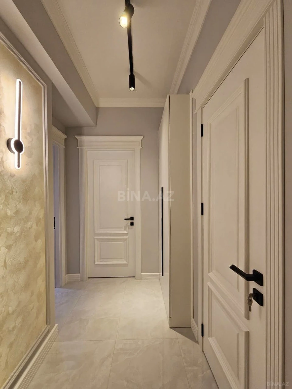 Satılır 2 otaqlı mənzil 66 m²