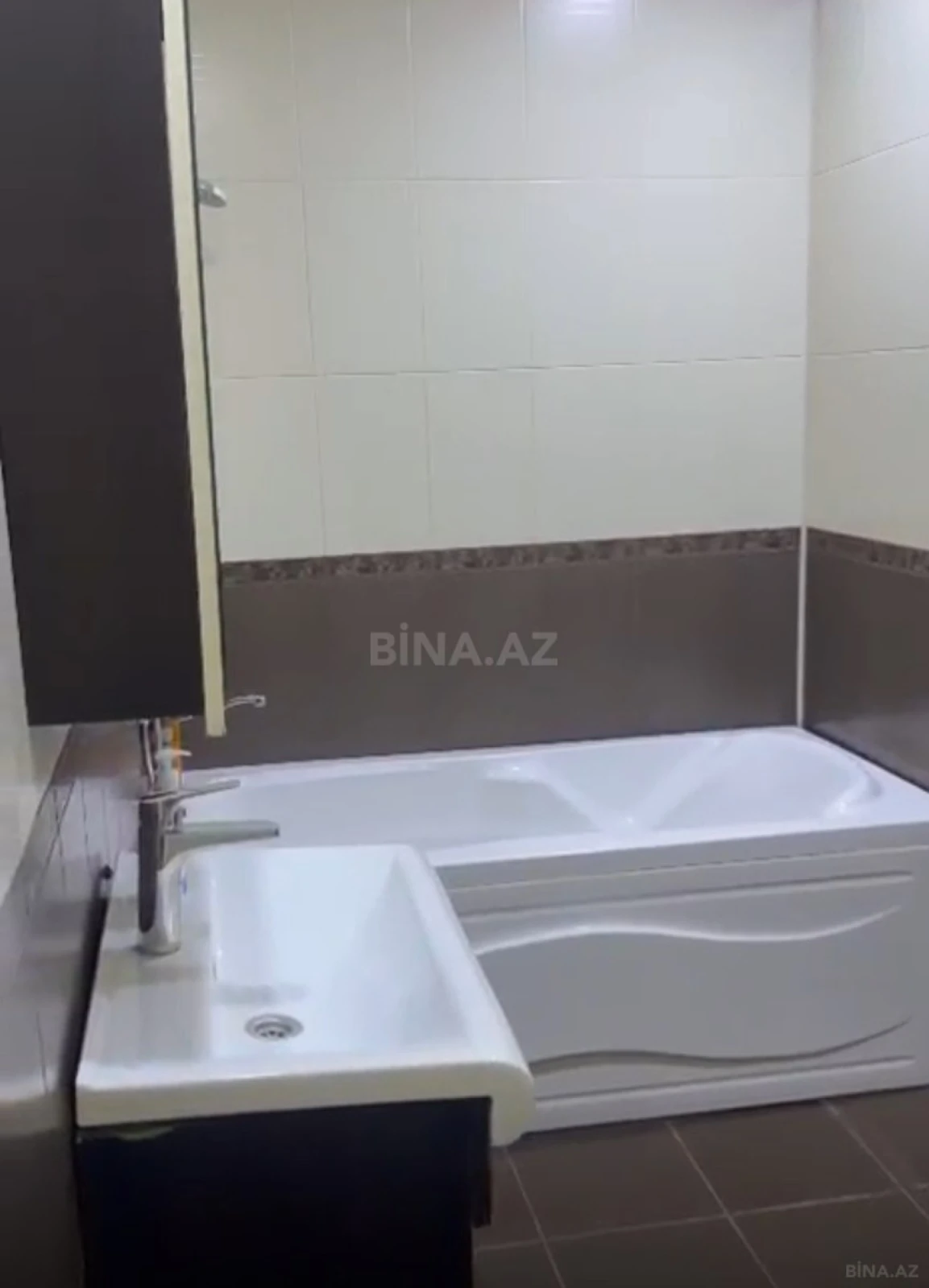 Kirayə verilir 2 otaqlı mənzil 70 m²