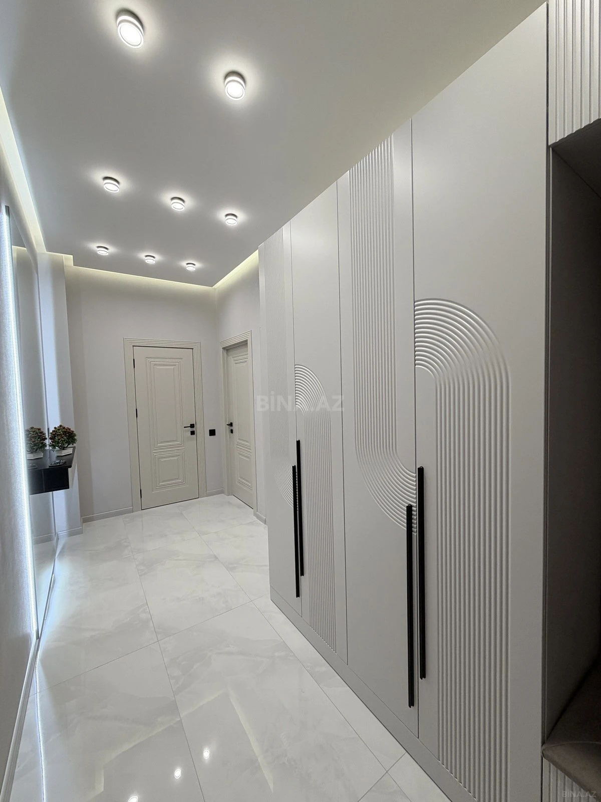 Satılır 2 otaqlı mənzil 53 m²