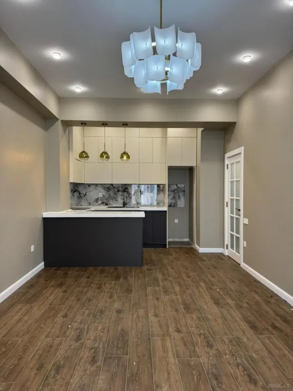 Satılır 2 otaqlı mənzil 65 m²