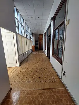 Satılır 9 otaqlı mənzil 310 m²