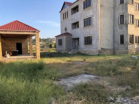 Satılır 12 otaqlı həyət evi 550 m² — Bakı, Abşeron 12 otaq 550.00 m²