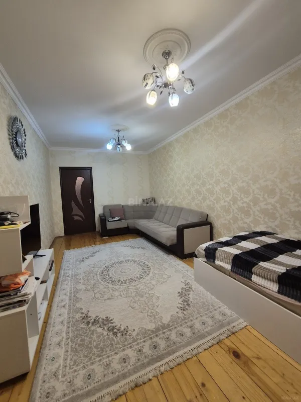 Satılır 2 otaqlı mənzil 63 m²