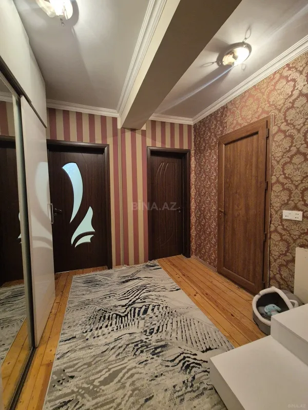 Satılır 2 otaqlı mənzil 63 m²
