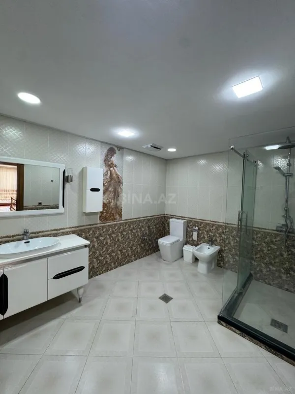 Kirayə verilir 5 otaqlı mənzil 320 m²