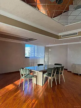 Kirayə verilir 5 otaqlı mənzil 320 m²