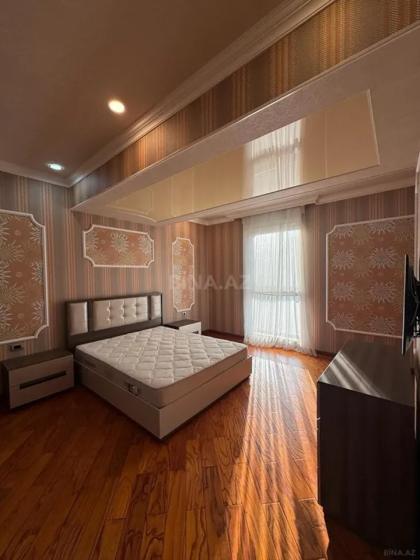Kirayə verilir 5 otaqlı mənzil 320 m²