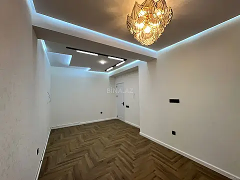 Satılır 2 otaqlı mənzil 74 m²