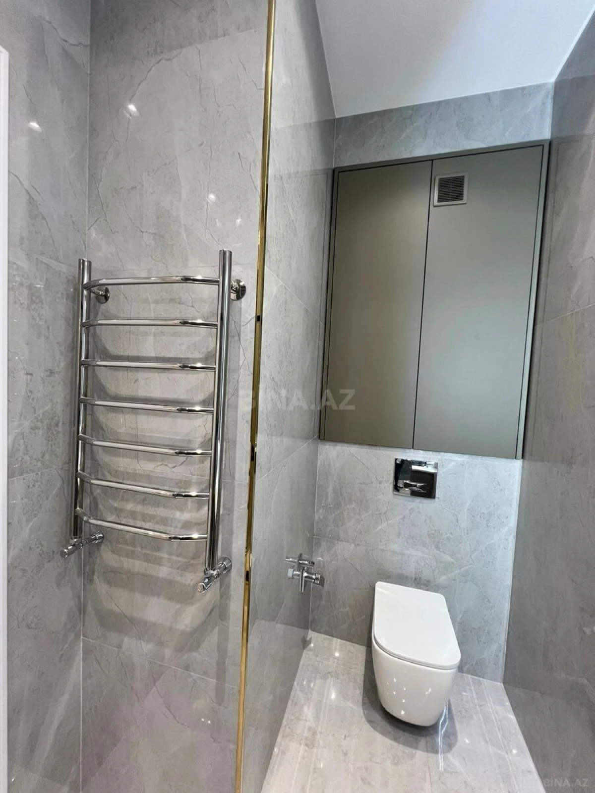 Satılır 2 otaqlı mənzil 74 m²