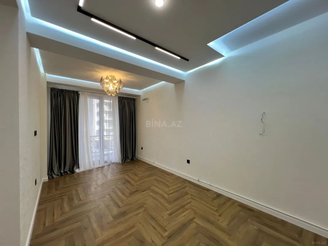 Satılır 2 otaqlı mənzil 74 m²