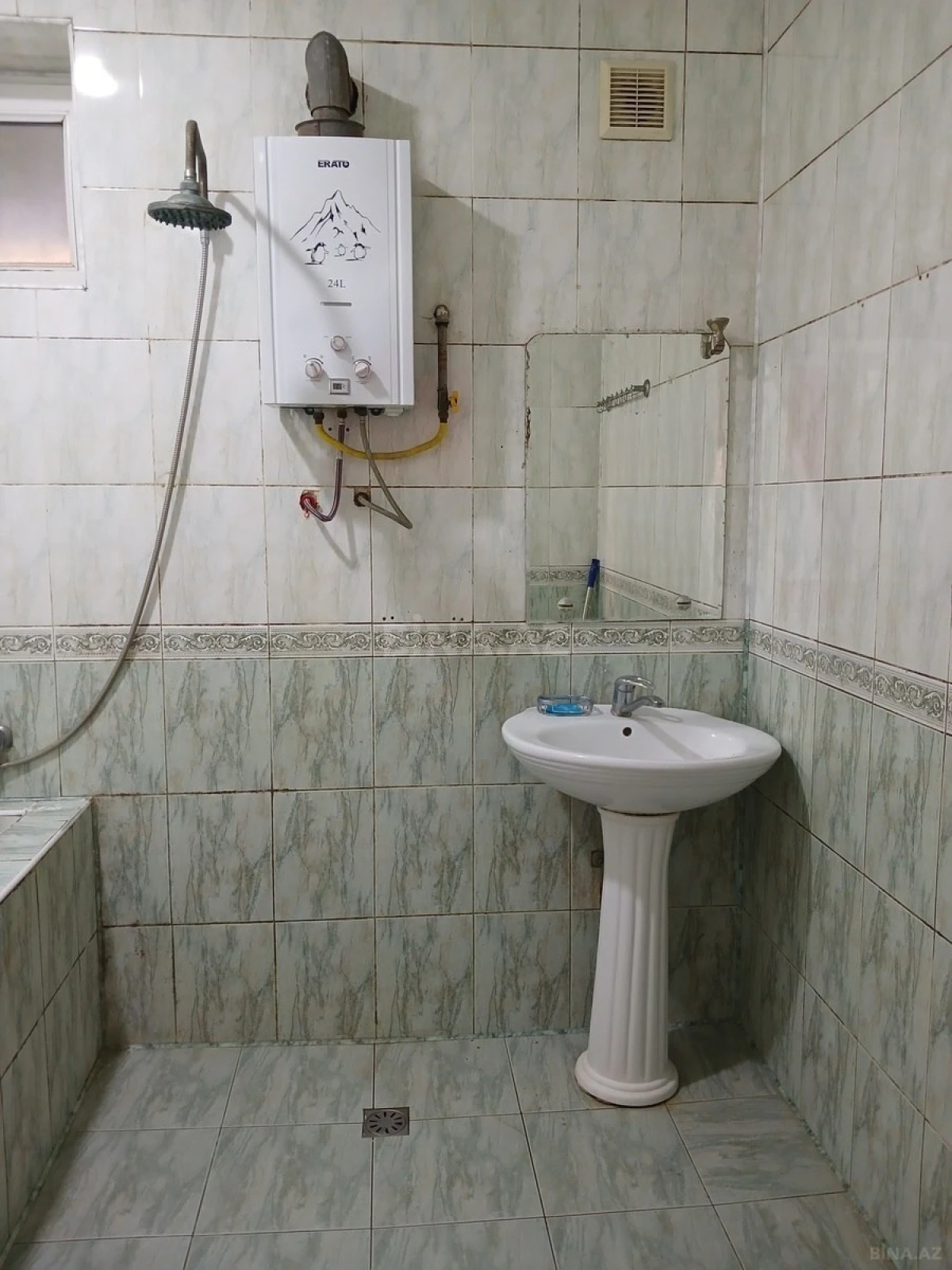 Kirayə verilir 3 otaqlı həyət evi 80 m²