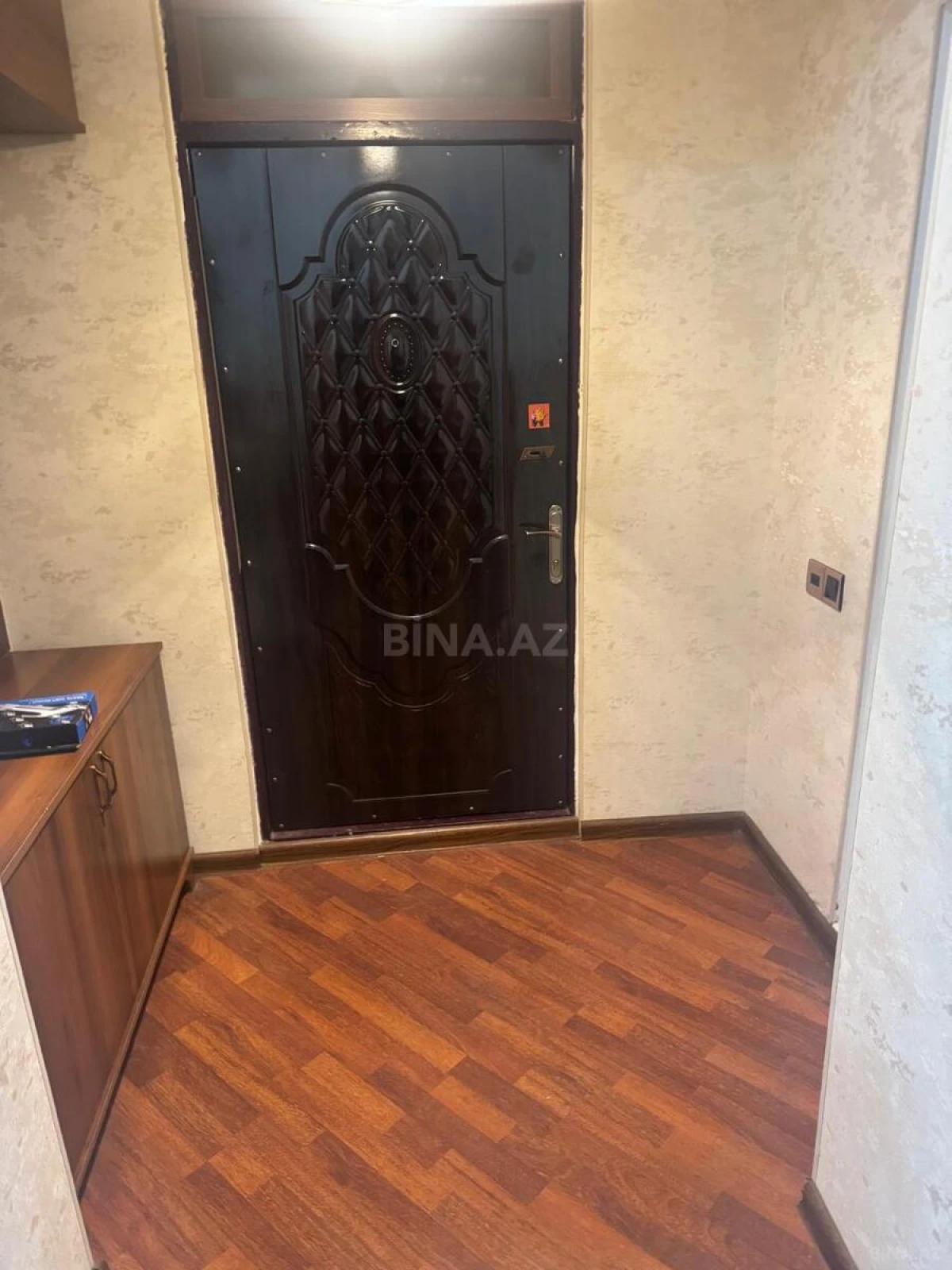 Kirayə verilir 3 otaqlı ofis 60 m²