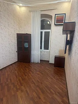 Kirayə verilir 3 otaqlı ofis 60 m²